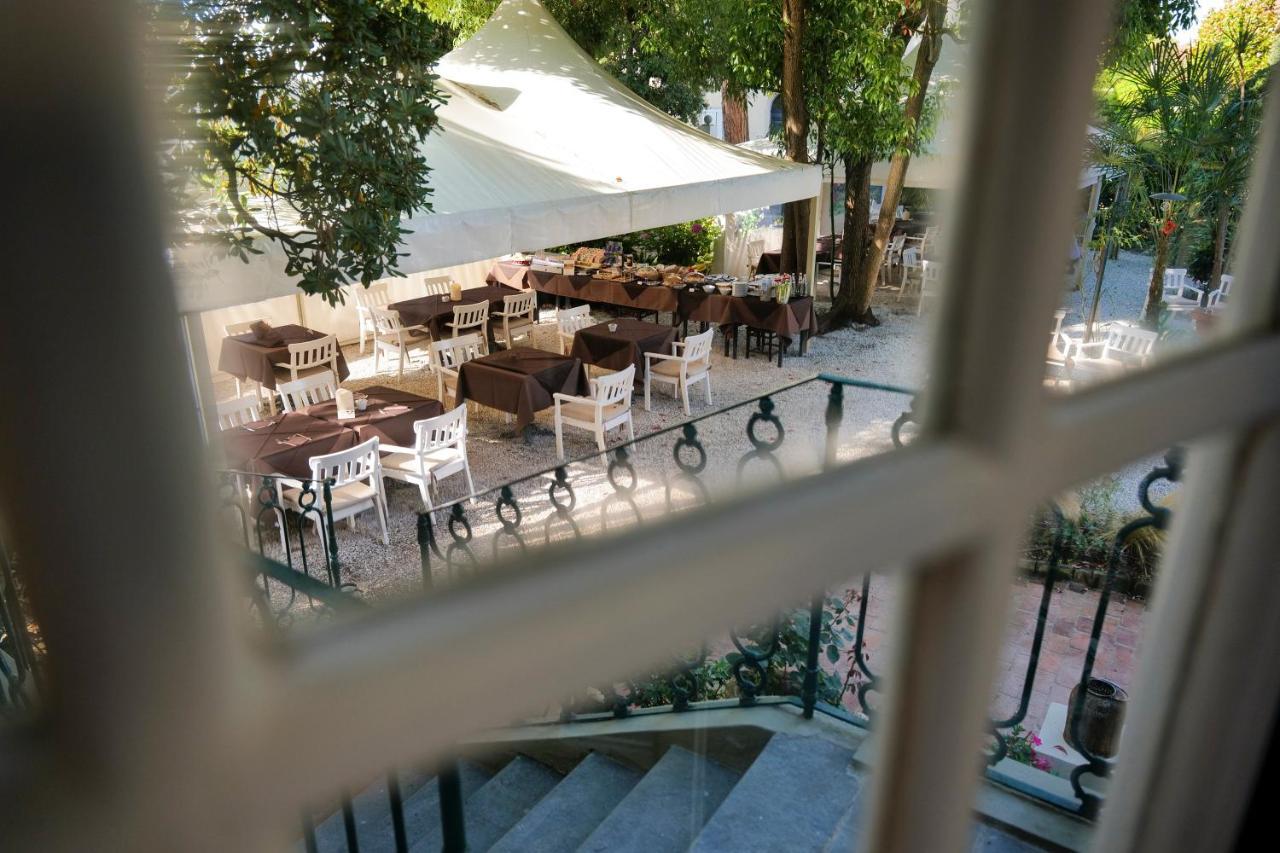 Hotel Club I Pini - Residenza D'Epoca In Versilia Lido di Camaiore Exterior foto